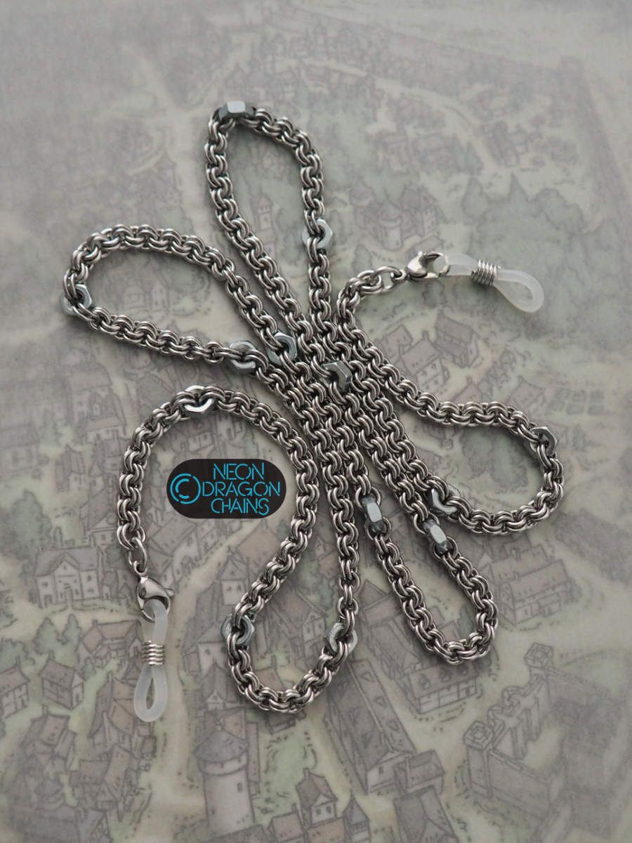 Dark Moon Glasses Chain product image (4)