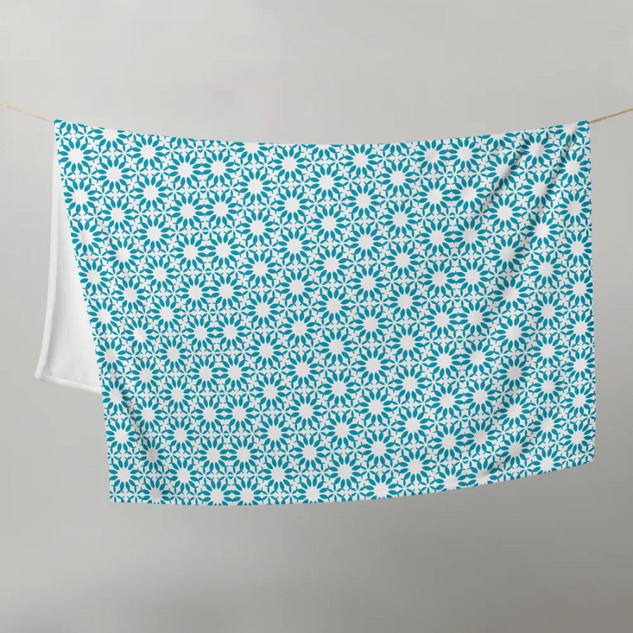 Harmony Hues Throw: Teal & White product image (11)