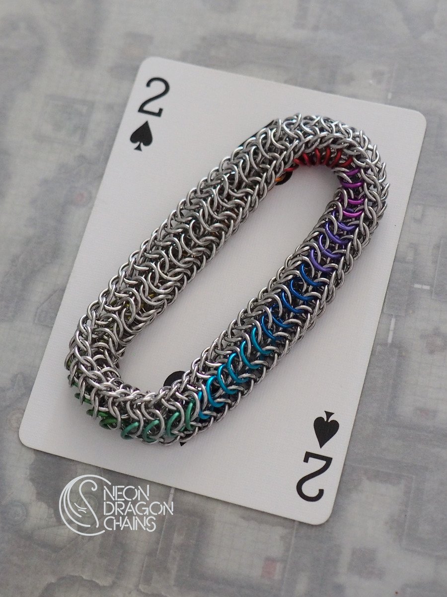 Rainbow Chrome Mobius Fidget Toy product image (4)