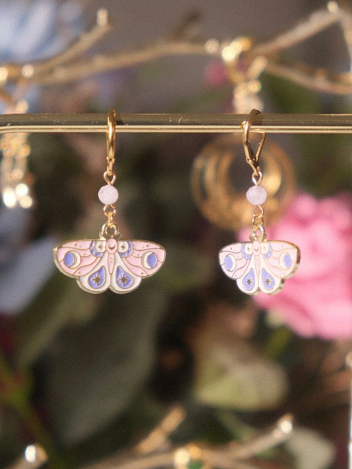Endearing moth - Kunzite earrings product image (2)