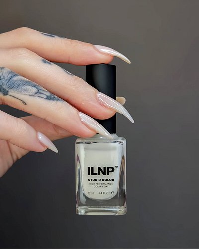 The Sweet Escape Collection drops on 6/27! This is Coconut Cream, a white jelly 🤩 so simple but so genius. Gifted by @ilnp 
....