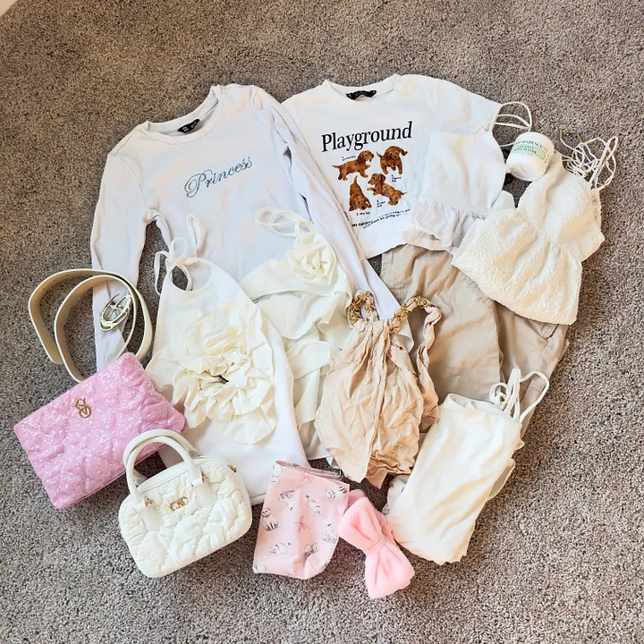 WHITE princess - preloved set product image (1)