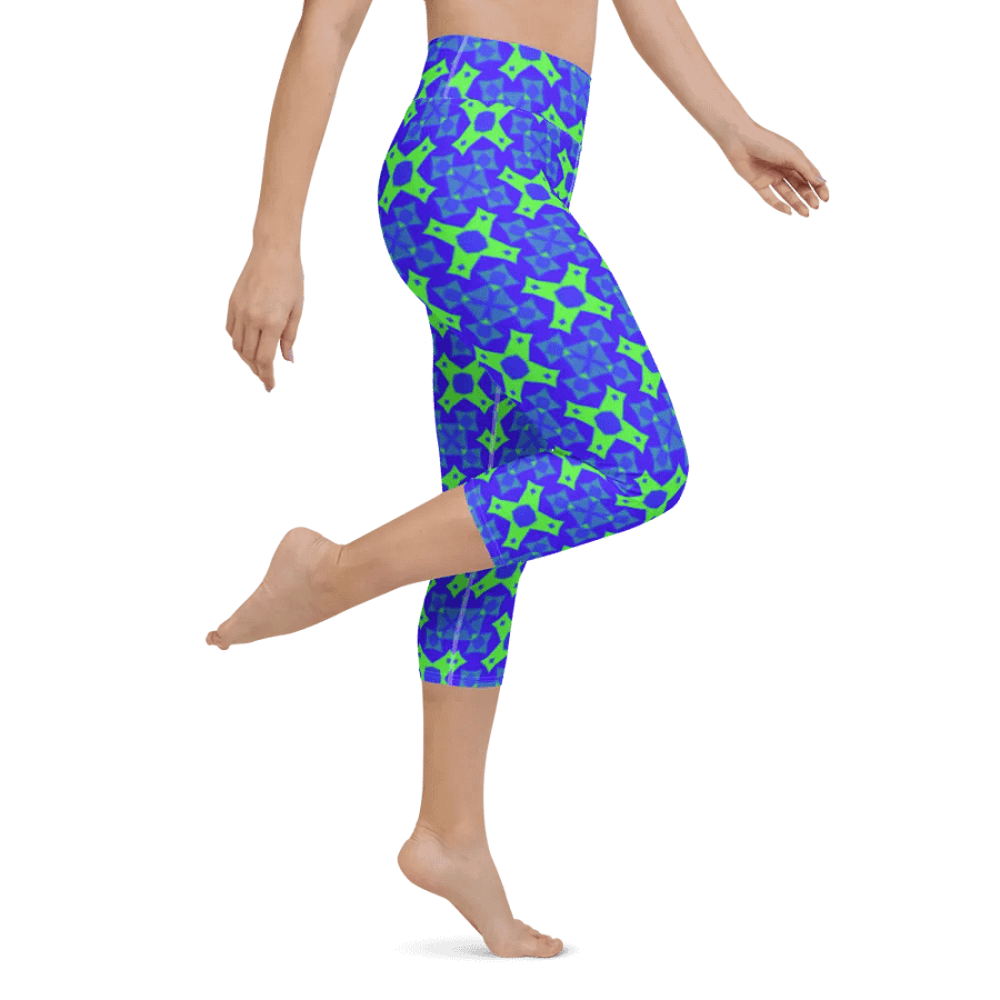 Grid Glamour Capri Leggings product image (4)