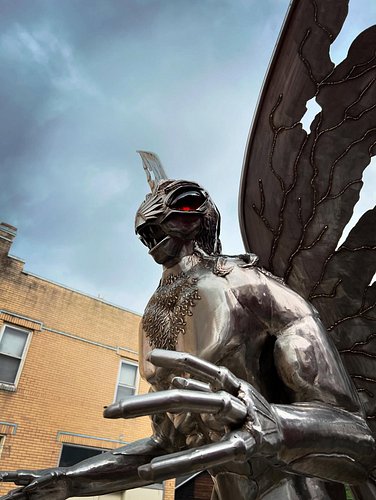 Mothman’s cheeks: clapped ✅