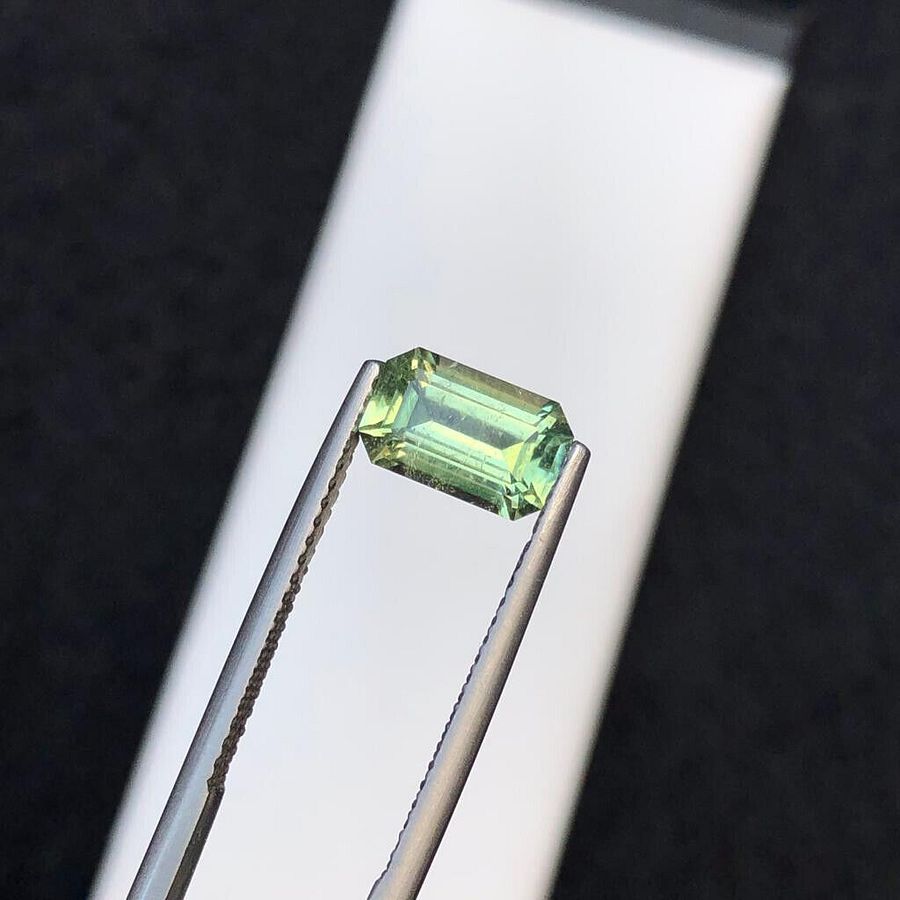NATURAL TOURMALINE FOR RING YELLOW/GREEN COLOR EMERALD CUT SI GRADE, 1.50 CRT product image (3)