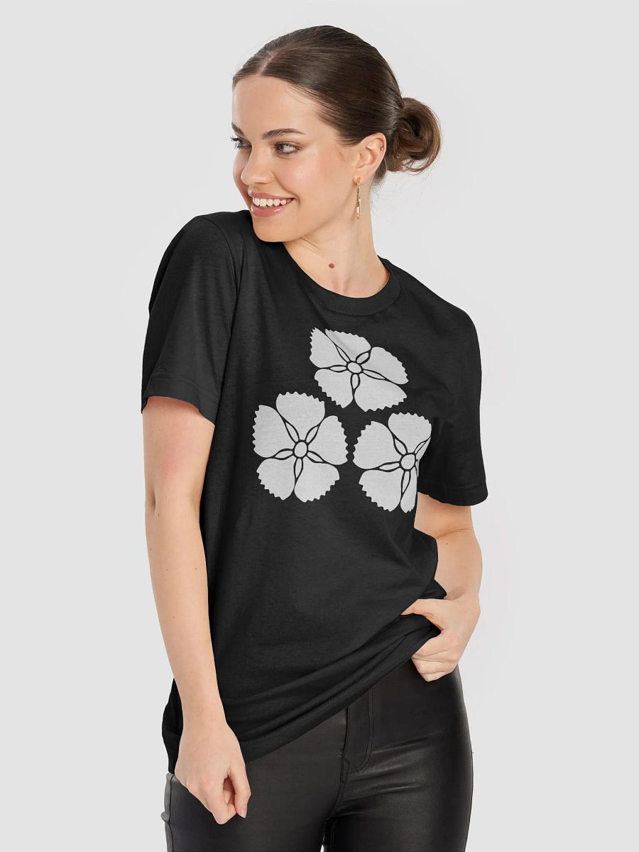 Akizuki Clan Crest T-Shirt – Symbol of Elegance & Resilience product image (3)