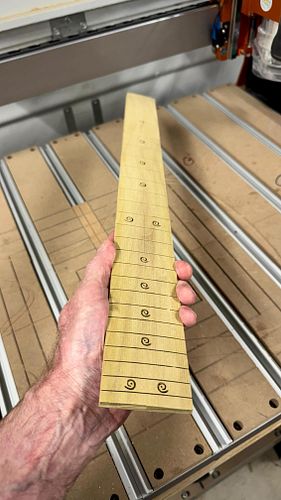 Test fingerboard on some scrap poplar. Only needs a light sanding after the radius is cut. I’m pleased. 

#luthier #guitar  #...