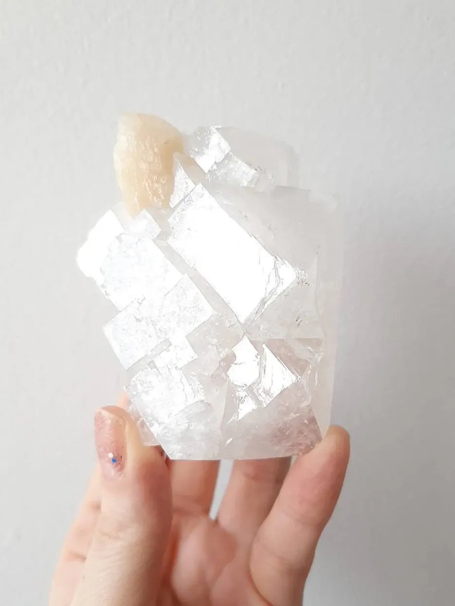 Lustrous apophyllite & stilbite product image (3)