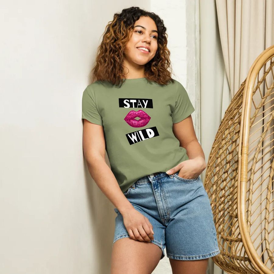 Glitter Lips High-Waisted Tee product image (51)