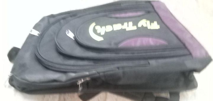 school bag product image (2)