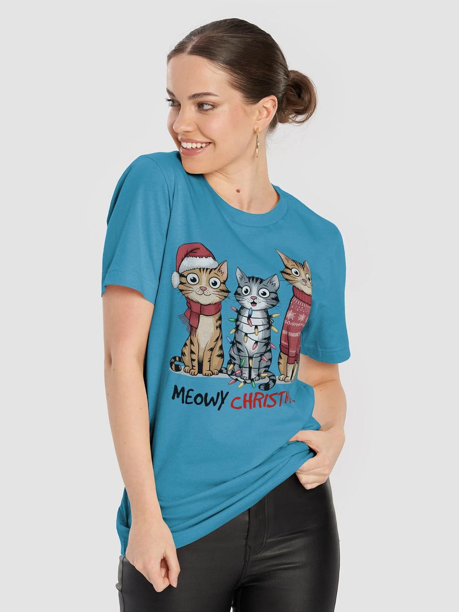 Festive Christmas Cat Trio T-Shirt – Perfect for Cat Lovers and Holiday Cheer! product image (8)