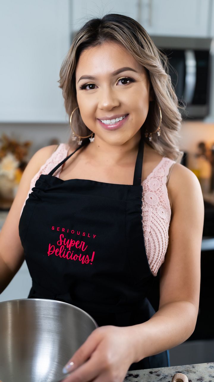 Super Delicious Embroidered Cooking Apron (Magenta) product image (1)