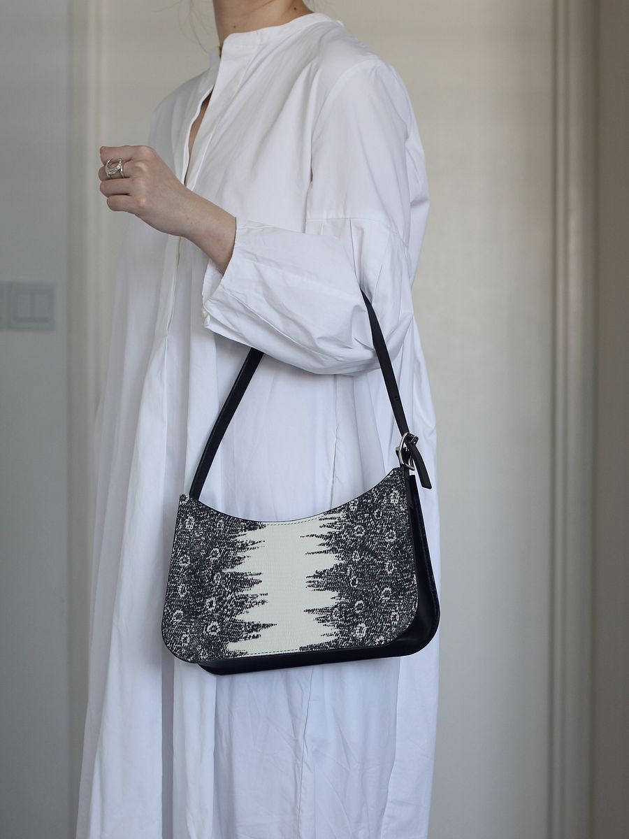 Lizard-embossed Leather Shoulder Bag – S product image (4)