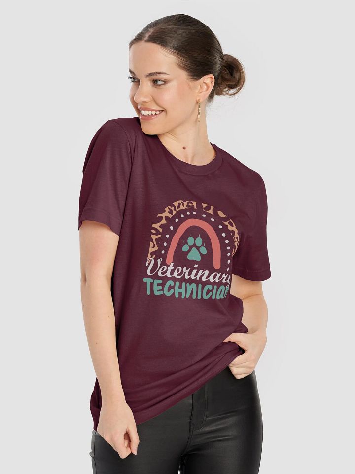 "Veterinary Technician-Rainbow" t-shirt product image (2)