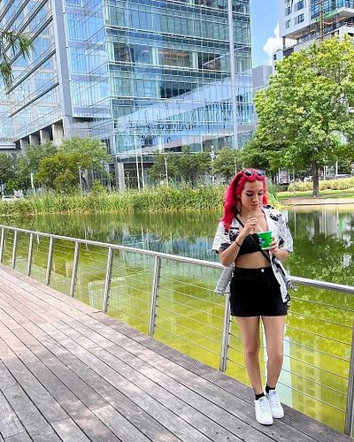 Happy to be in a new city 🤍 AND WITH MY BABY THIS TIME!