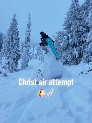 We back. My buddy Chicken bone attempting a christ air 😂 we had a day to kill on a chimera snowboards trip in British Columbia so this is what we did 😇 #snowboarding #splitboarding 