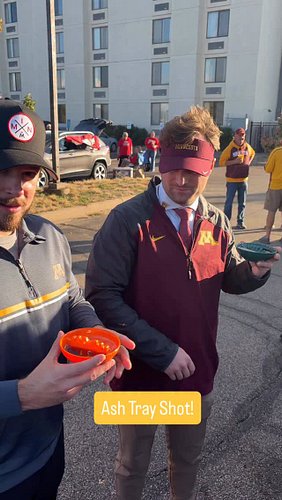 Ash Tray shot at the Days Inn!...

#universityofminnesota #gopherfootball