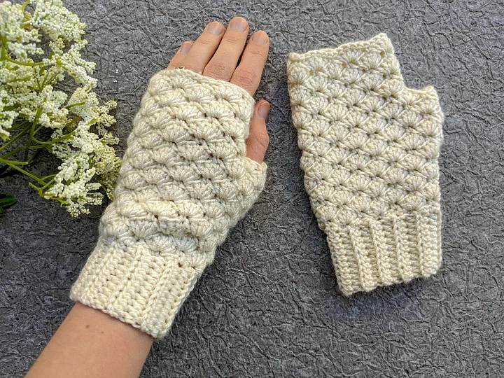Crochet Fingerless Hand Warmers (Gloves) Pattern product image (2)