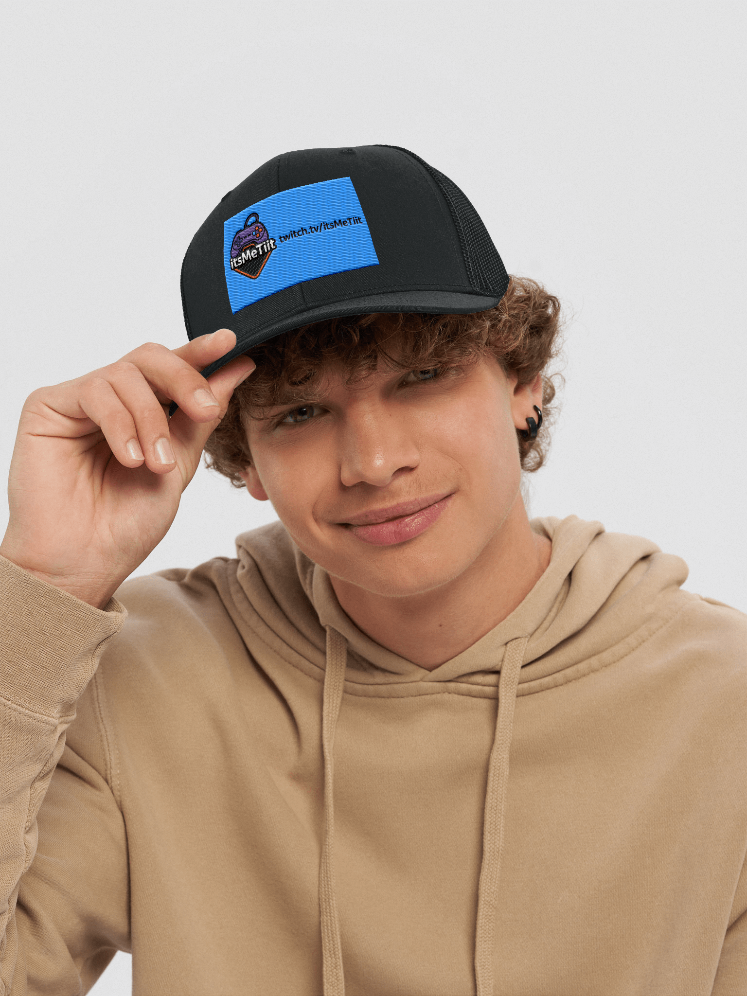 Shielded Gamer Snapback product image (6)