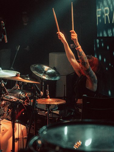 Costa Rica let’s do this again soon 🇨🇷 @fractalsunband 

📸 @sxdnisse 
🏠 @oasis.cr 
🥁 @bansbachcr 

@meinlcymbals 

#metalband...
