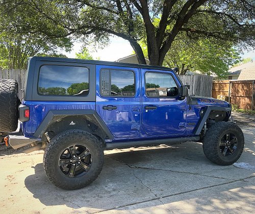 From a baby on 35s to a completely different person 37s. Plus a Mille panel. And painted doors off mirrors. The jeep gets mor...