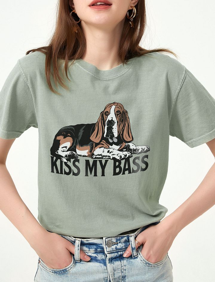 Kiss My Bass T-Shirt | Funny T-Shirt for Basset Hound Owners product image (1)