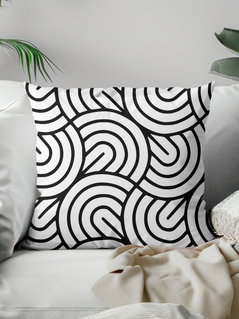 Monochrome Maze Floral Pillow product image (7)