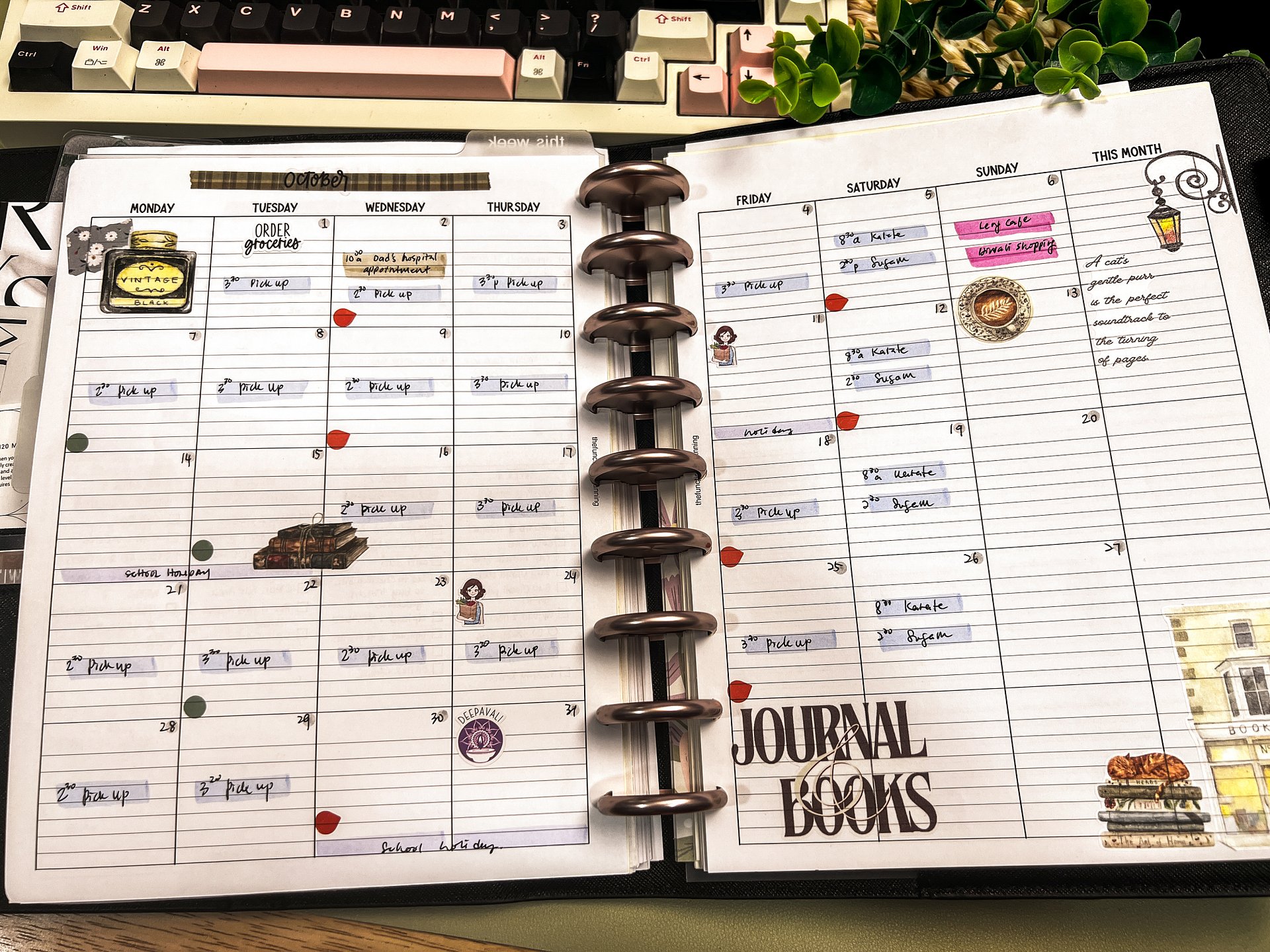 Undated Monthly Calendar HP Classic Size product image (3)