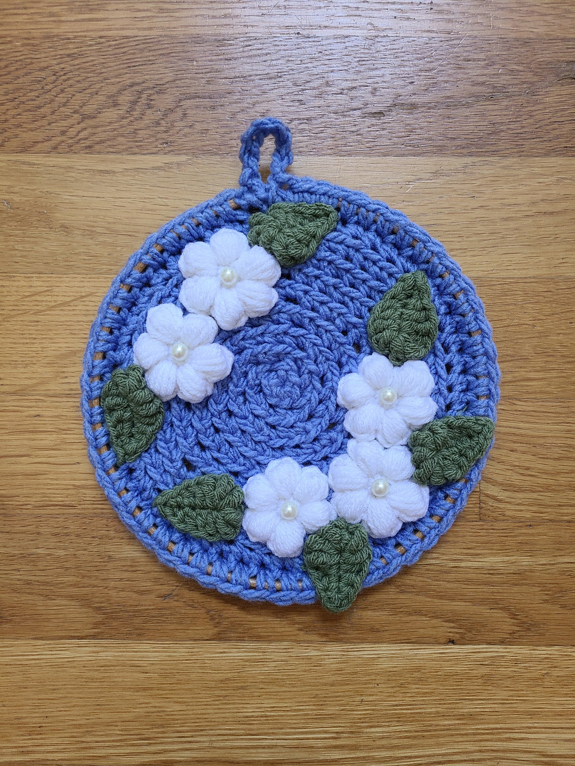 Small White Flower Wall Decor product image (1)