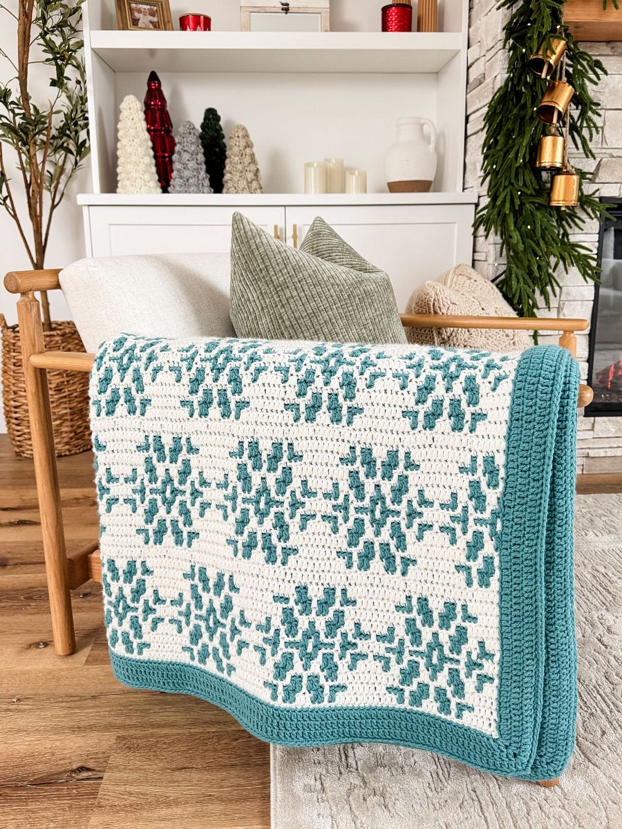 Snow Flurries Mosaic Blanket Crochet Pattern product image (6)