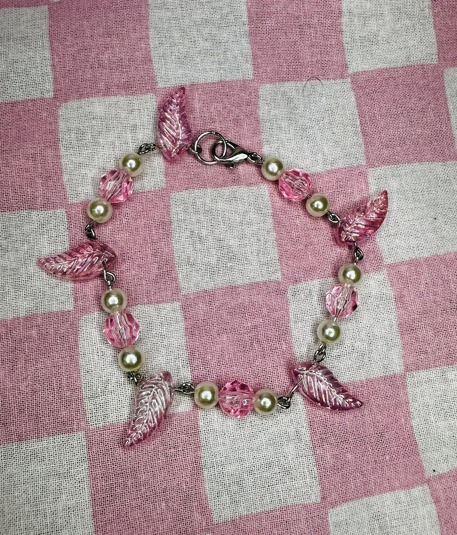 Pink Leaf Pearl Beaded Bracelet product image (2)