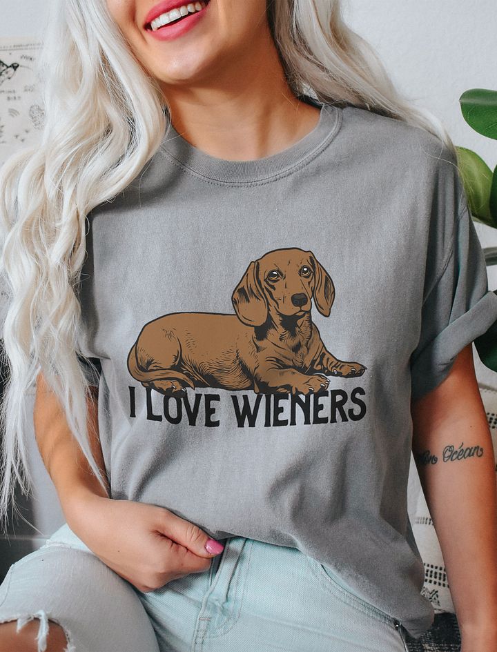 I Love Wieners T-Shirt of a Daschshund (Red/Brown) | Funny T-Shirt for Wiener and Doxie Owners product image (21)