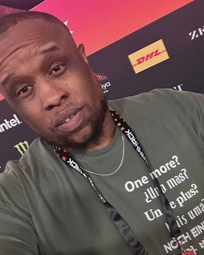 The homie @blusatire rocking our newest tee at @dreamhack Dallas!? The homies stay putting on! Get yours now! Link in bio!