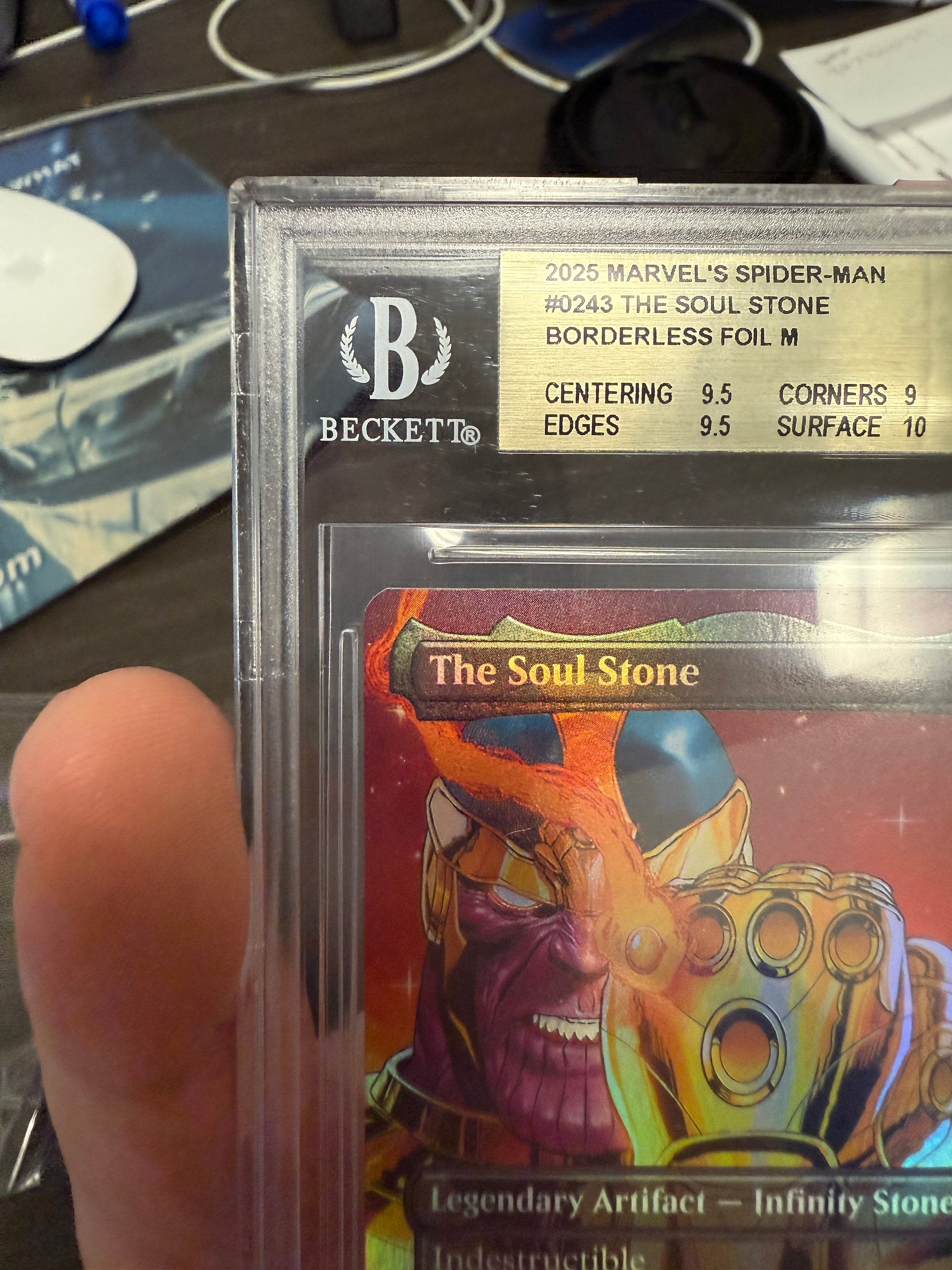 The Soul Stone (Borderless Foil) – Beckett 9.5 Gem Mint | 2025 Marvel’s Spider-Man MTG Crossover | Legendary Infinity Stone product image (7)