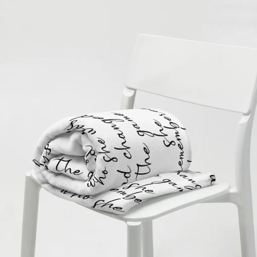 She Remembered Blanket product image (10)