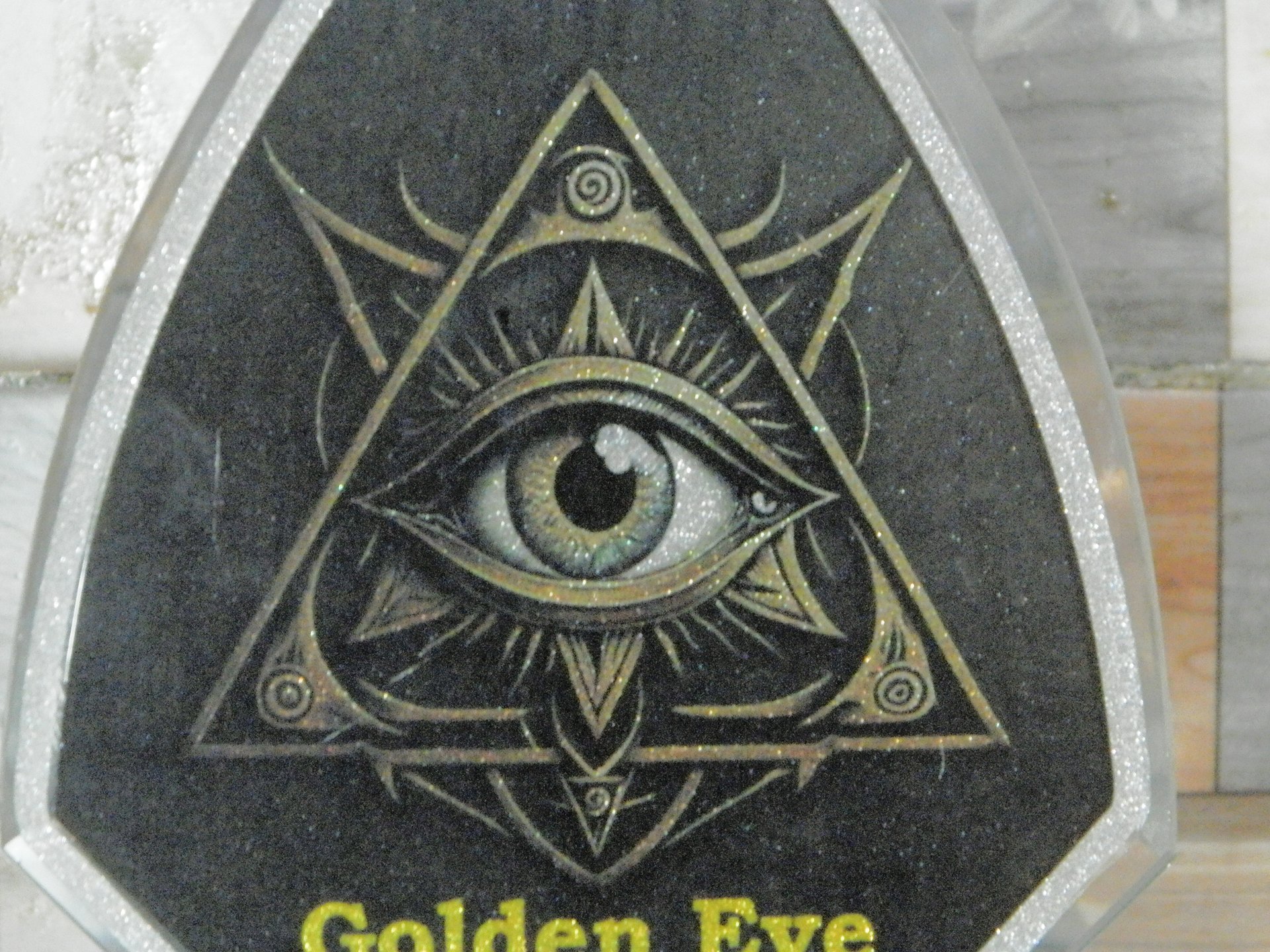 SALAM & SONS CHANDIWALE Official Designer Triangle Glass Shield product image (2)