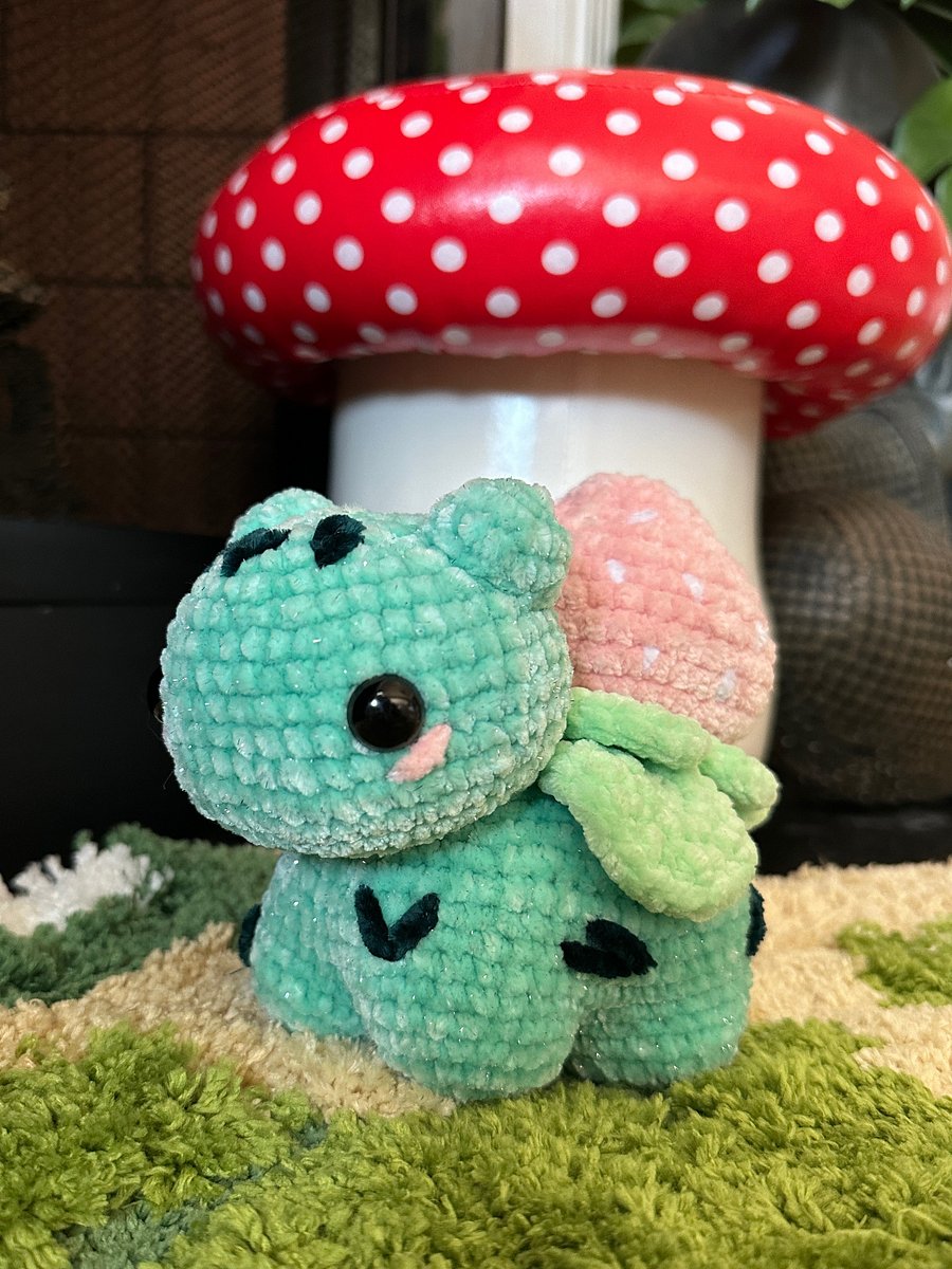 Strawberry Bulbasaur product image (1)