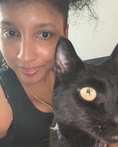 Kitty ~
Moonlight wanted to be in the photo haha
#cat #catlover #catmom #blackcat