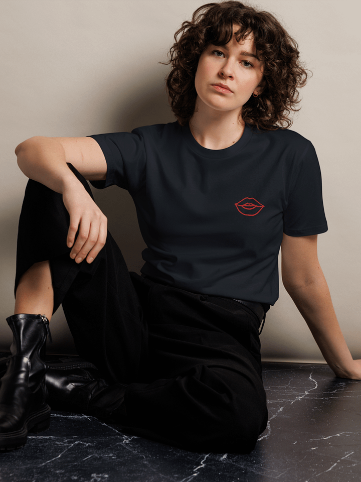 Joyful Grin Red Embroidered Line Drawing T-Shirt product image (1)