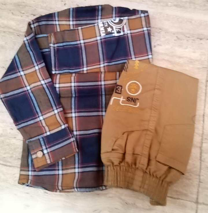 shirt pants product image (2)