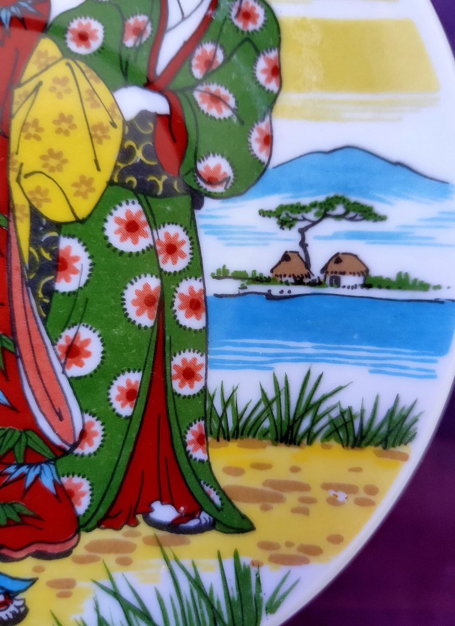 Prato pequeno com 3 gueixas, arte japonesa, paisagem asiática, decoração japonesa de secretária product image (9)