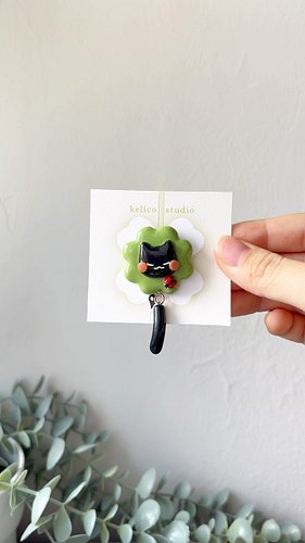 pov you touch the art before it dries 🤦‍♀️ fidgeting with this is my therapy 😆 
I’m just entirely late to trendy audio but th...