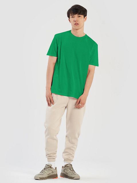 Photo showing Gildan Unisex Softstyle T-Shirt