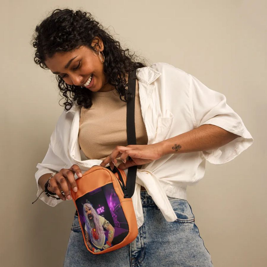 nothing to see here shoulder bag product image (5)