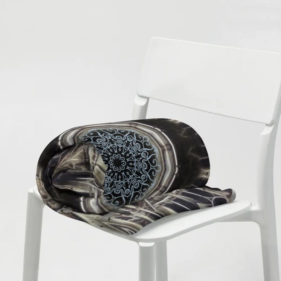 Cathedral Kaleidoscope Throw Blanket product image (19)