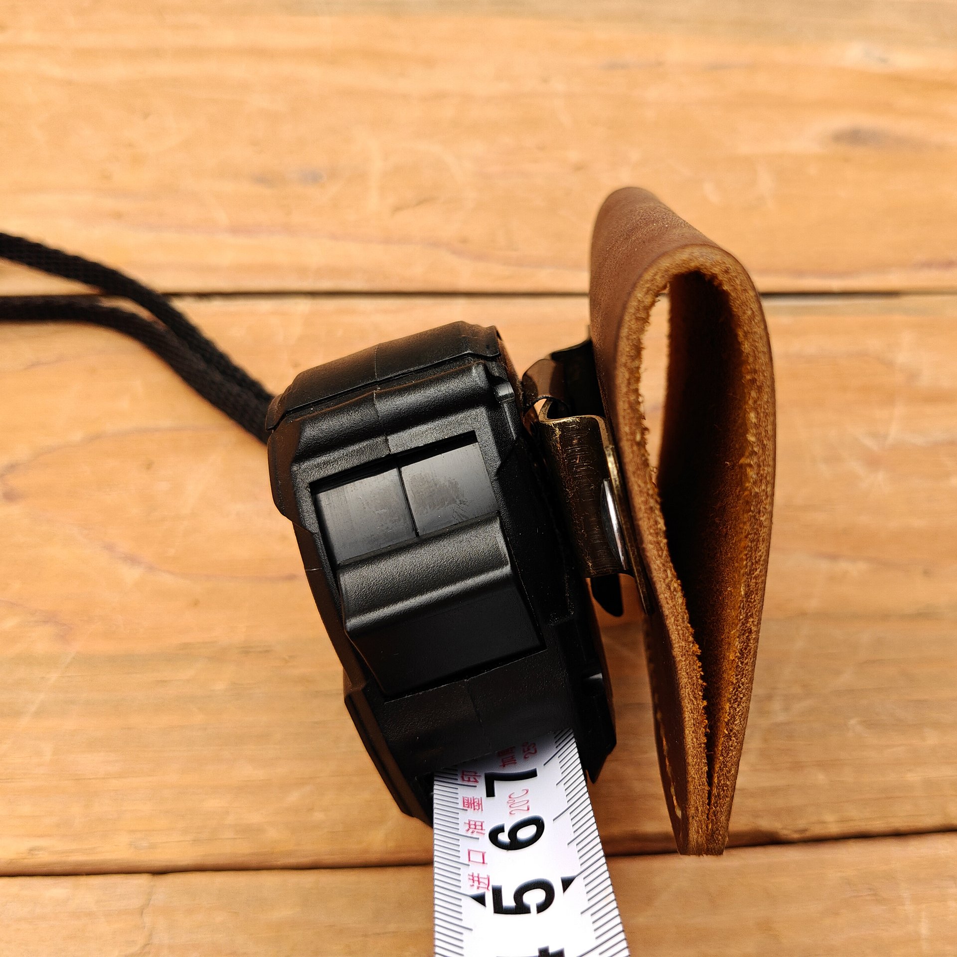 MEEBOY handmade Leather Tool Holder Tape Measure Holder Clip Tape Holder for Tool Belt product image (5)