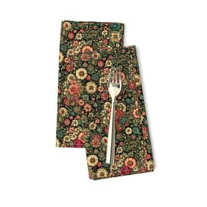 Seamless Pattern - Wilted Boho Floral Design on a Green Background product image (9)