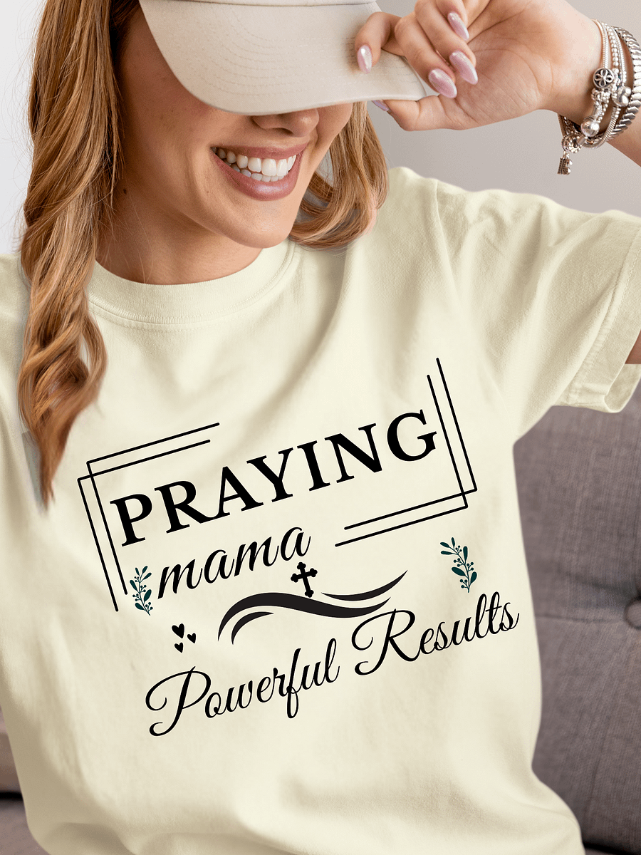 Praying Mama, Comfort Colors T-shirt product image (10)