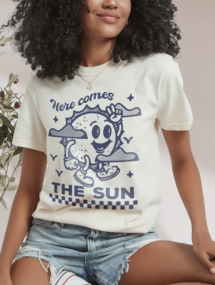 Here Comes the Sun | Motivational Retro-Style Hipster T-Shirt of a Sun Mascot on a Checkerboard Pattern product image (15)