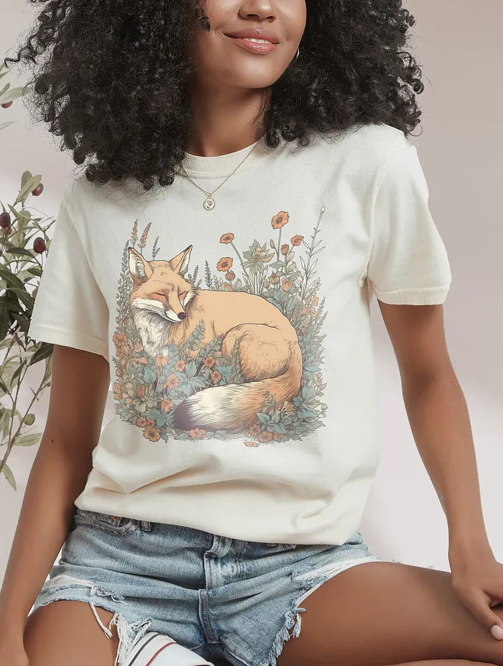 Vintage-Style Cottagecore Fox in a Field of Wildflowers and Daisies T-Shirt | Cottagecore & Goblincore Shirt Design product image (6)